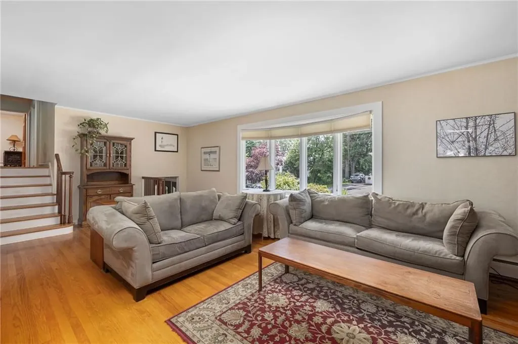 15 Laurel Lane Cumberland RI 02864