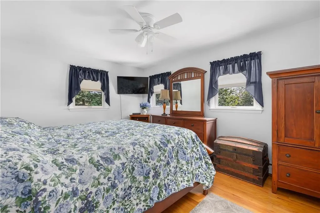 15 Laurel Lane Cumberland RI 02864