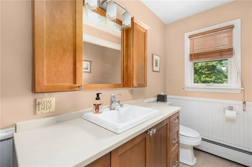15 Laurel Lane Cumberland RI 02864