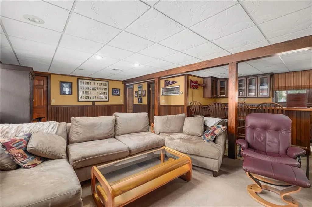 15 Laurel Lane Cumberland RI 02864