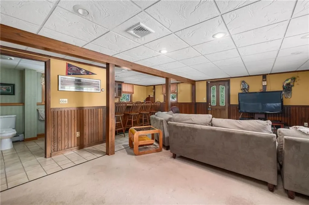 15 Laurel Lane Cumberland RI 02864