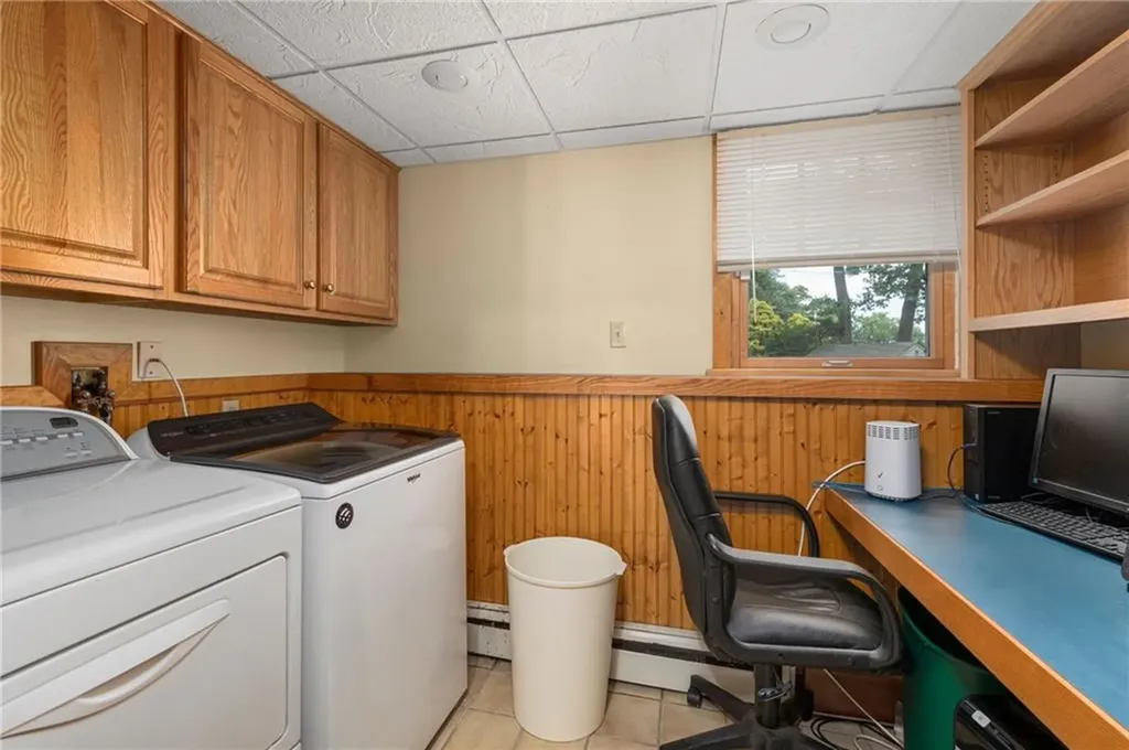 15 Laurel Lane Cumberland RI 02864