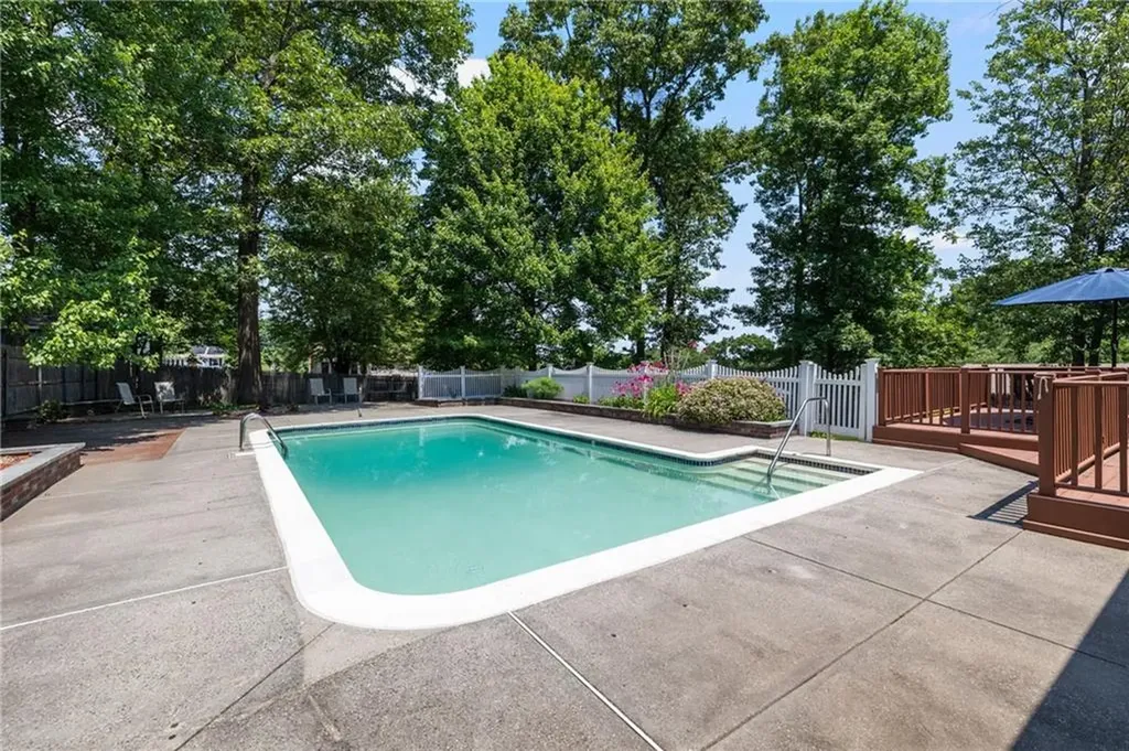 15 Laurel Lane Cumberland RI 02864