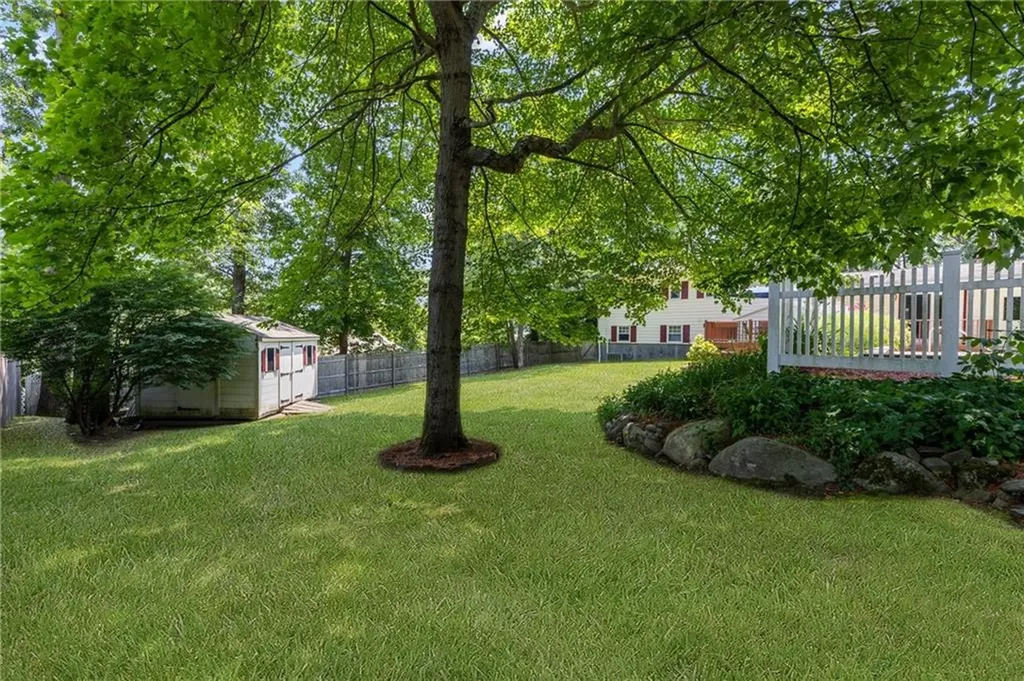 15 Laurel Lane Cumberland RI 02864