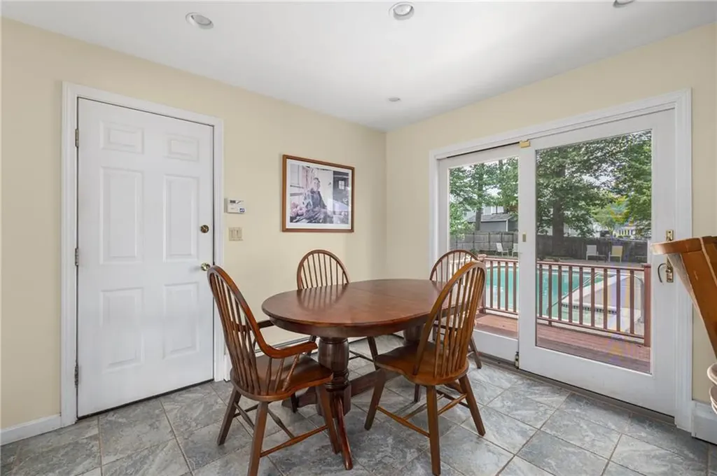 15 Laurel Lane Cumberland RI 02864