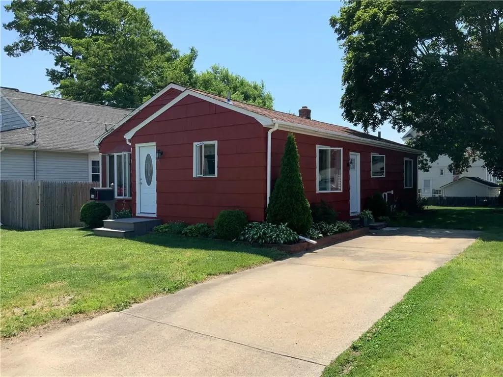 36 Prentice Avenue Pawtucket RI 02860