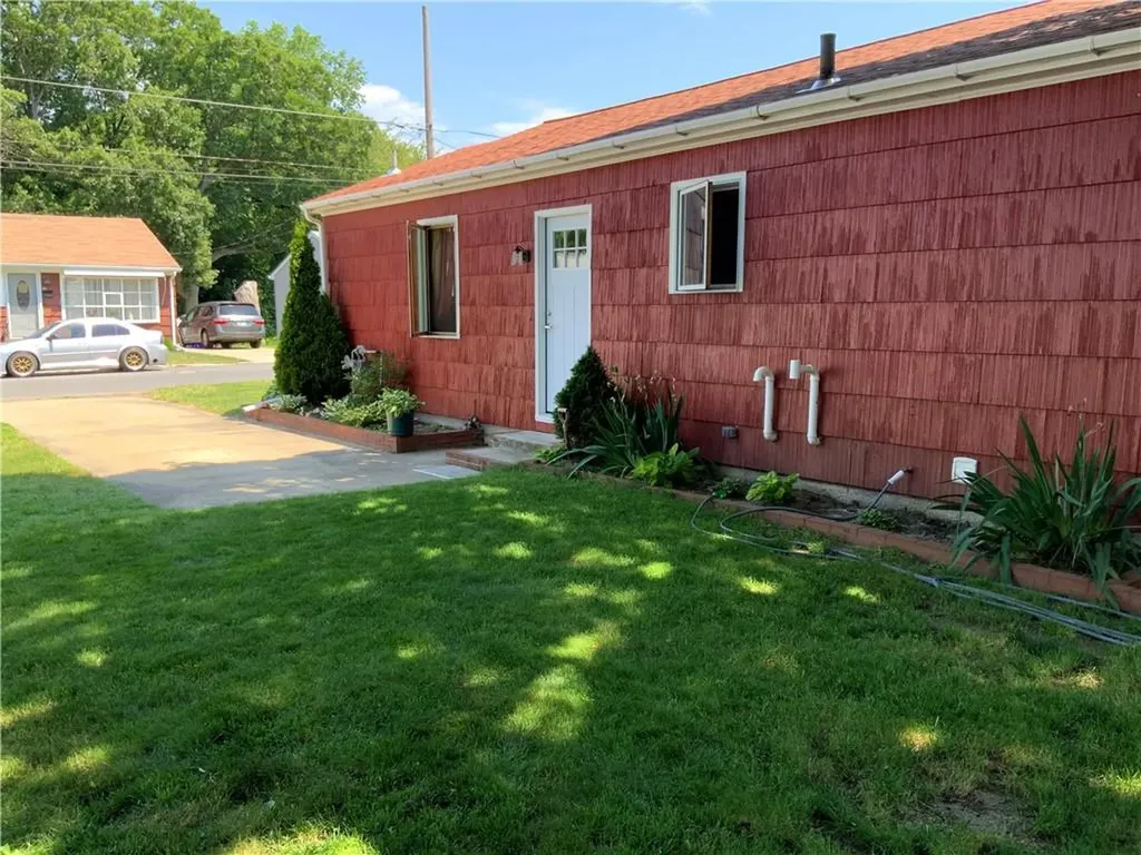 36 Prentice Avenue Pawtucket RI 02860