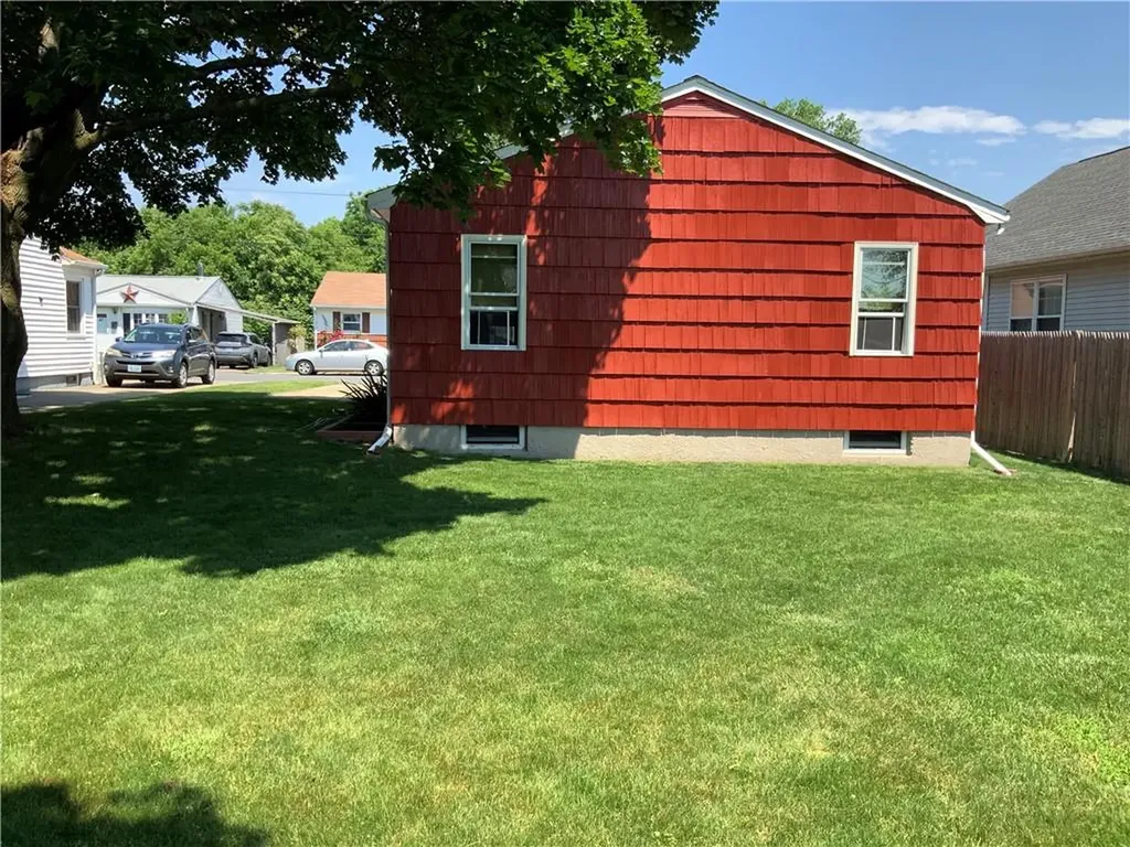 36 Prentice Avenue Pawtucket RI 02860