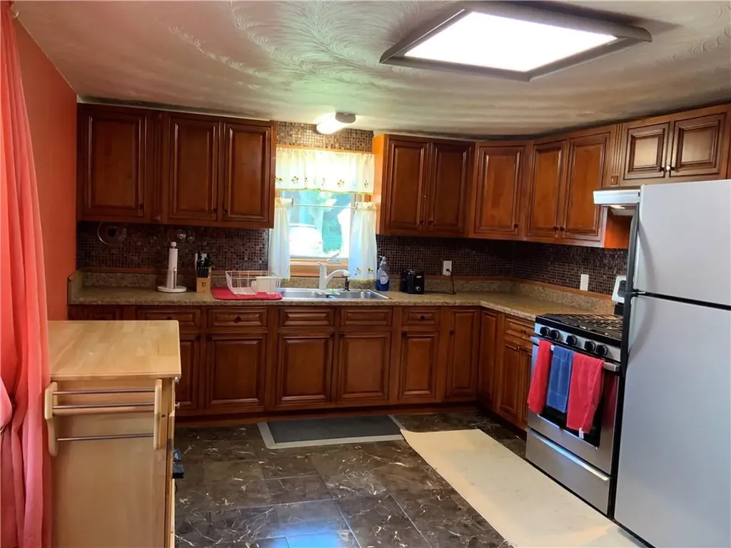 36 Prentice Avenue Pawtucket RI 02860
