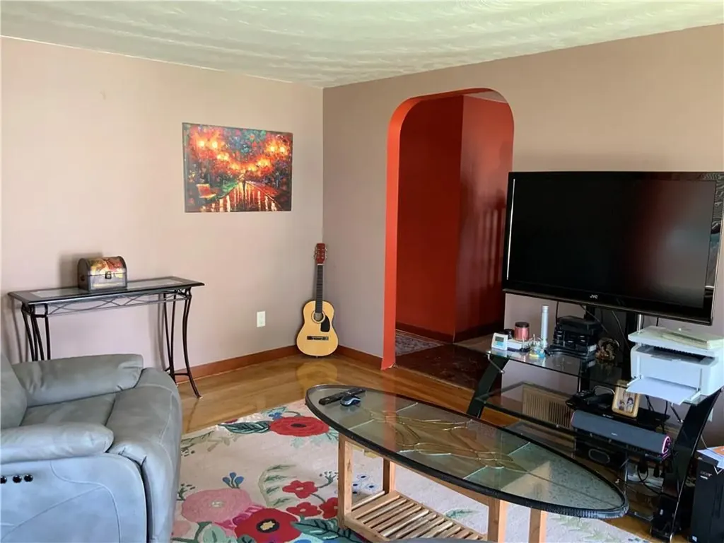 36 Prentice Avenue Pawtucket RI 02860