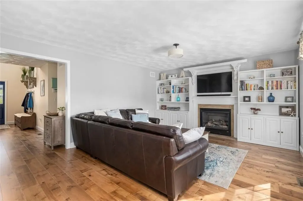 48 Angell Road Cumberland RI 02864