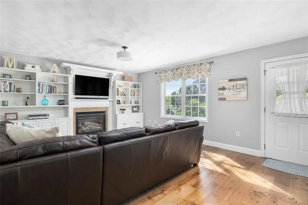 48 Angell Road Cumberland RI 02864