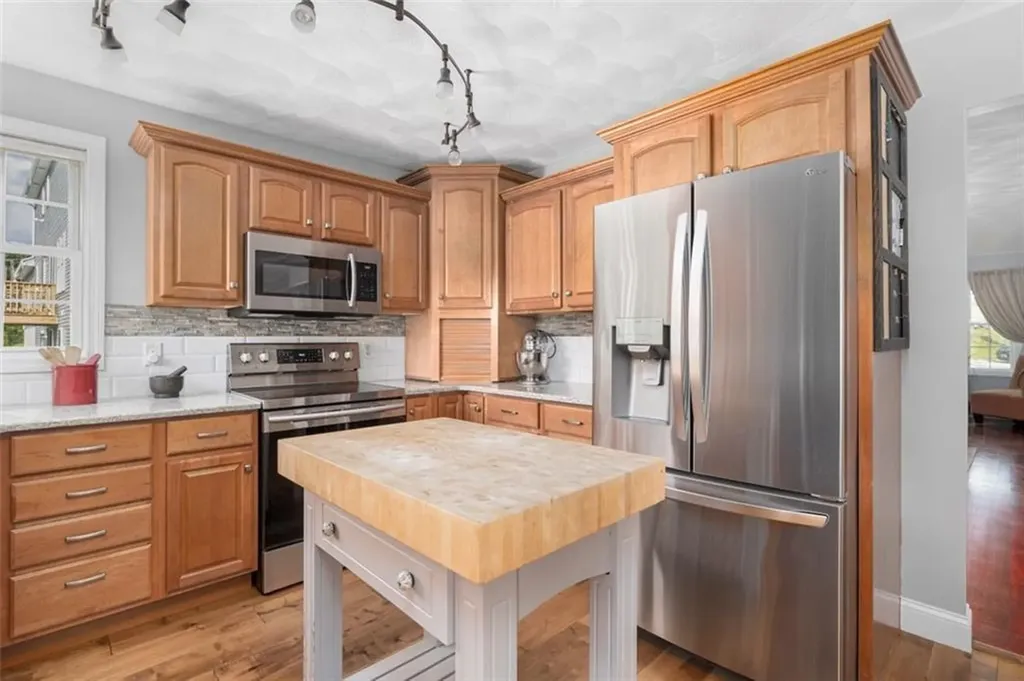 48 Angell Road Cumberland RI 02864