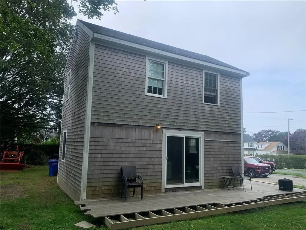 19 Admiral Kalbfus Road Newport RI 02840