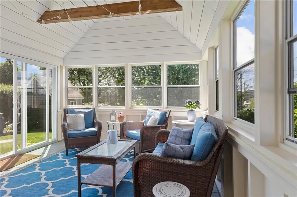 9 Pocasset Avenue Tiverton RI 02878