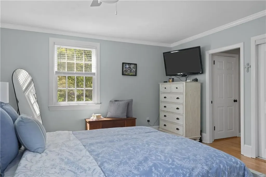9 Pocasset Avenue Tiverton RI 02878