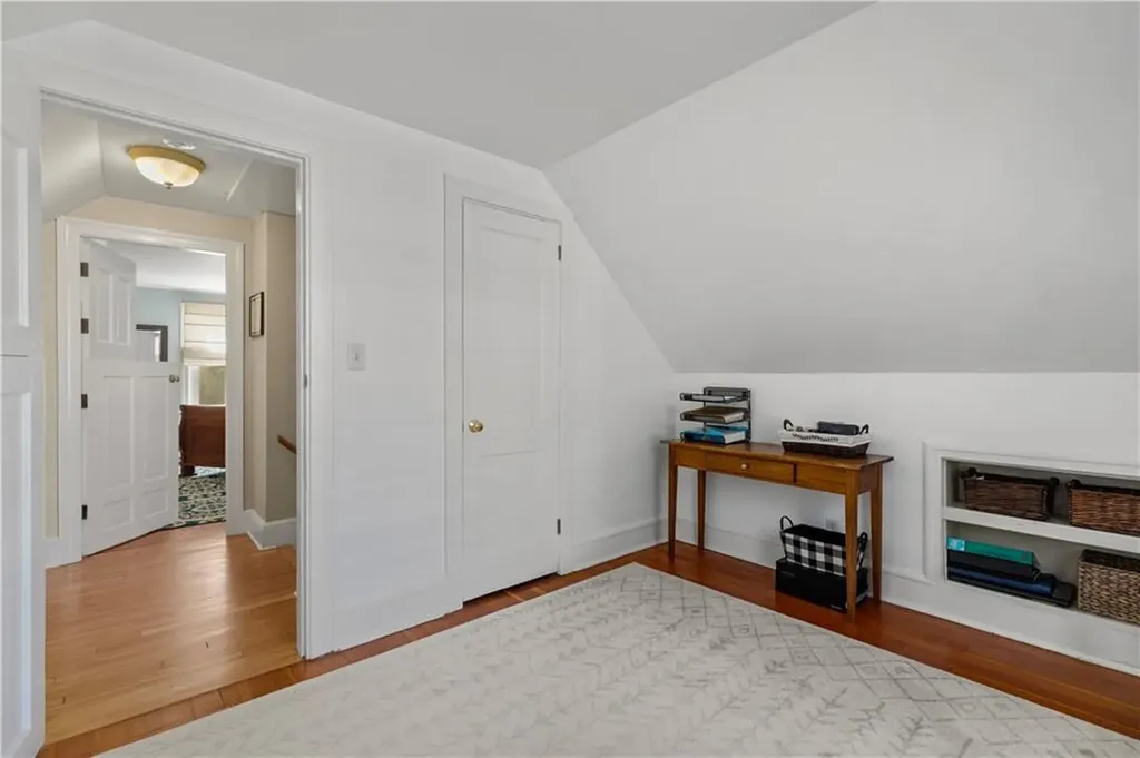 9 Pocasset Avenue Tiverton RI 02878