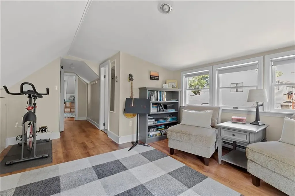 9 Pocasset Avenue Tiverton RI 02878