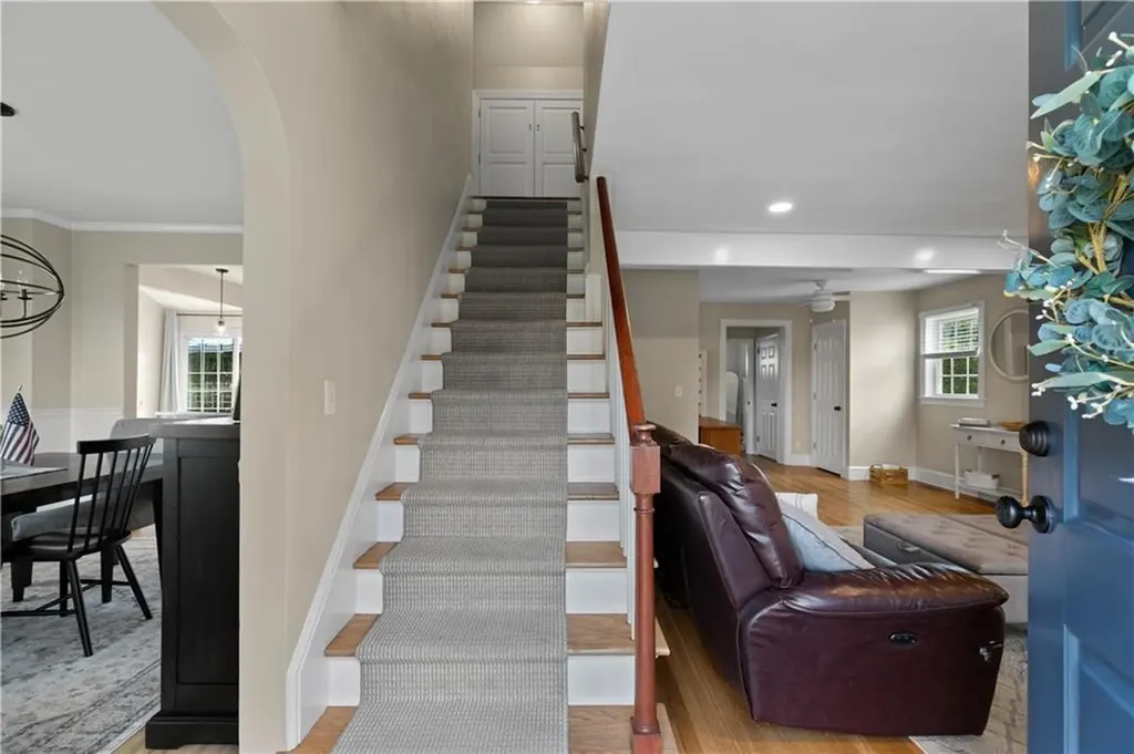 9 Pocasset Avenue Tiverton RI 02878