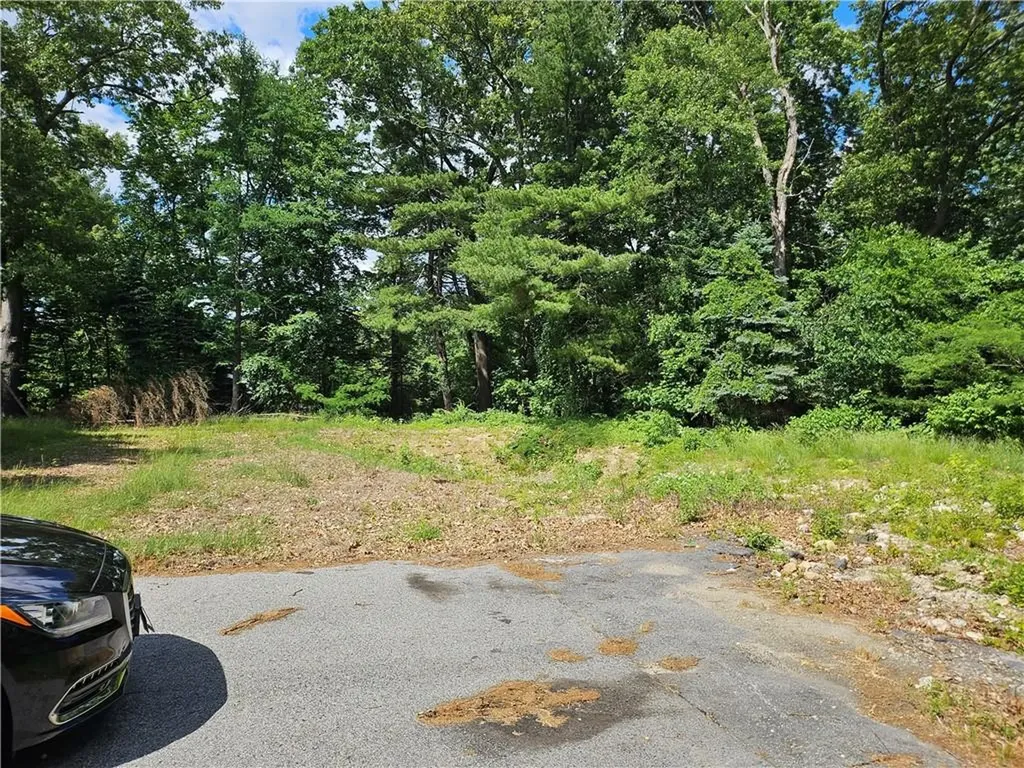 411 Harris Road Smithfield RI 02917
