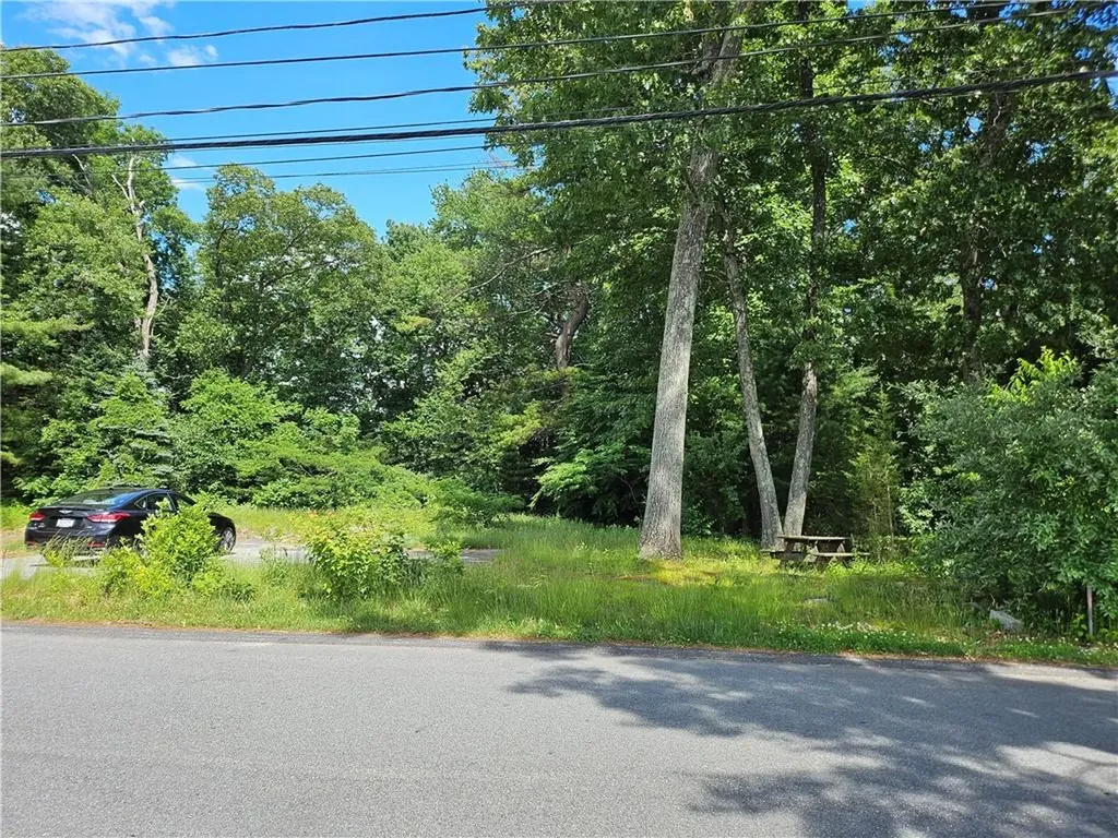 411 Harris Road Smithfield RI 02917
