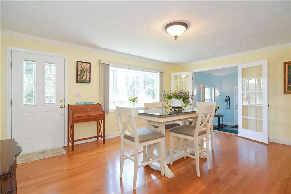 130 Bramble Way Tiverton RI 02878