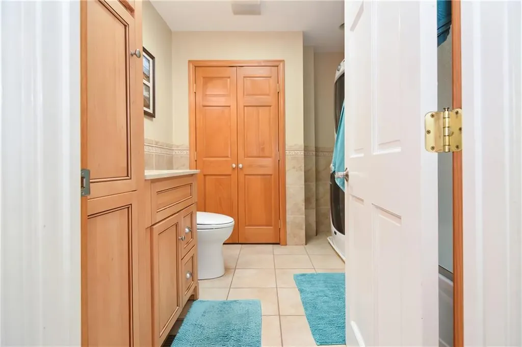 130 Bramble Way Tiverton RI 02878