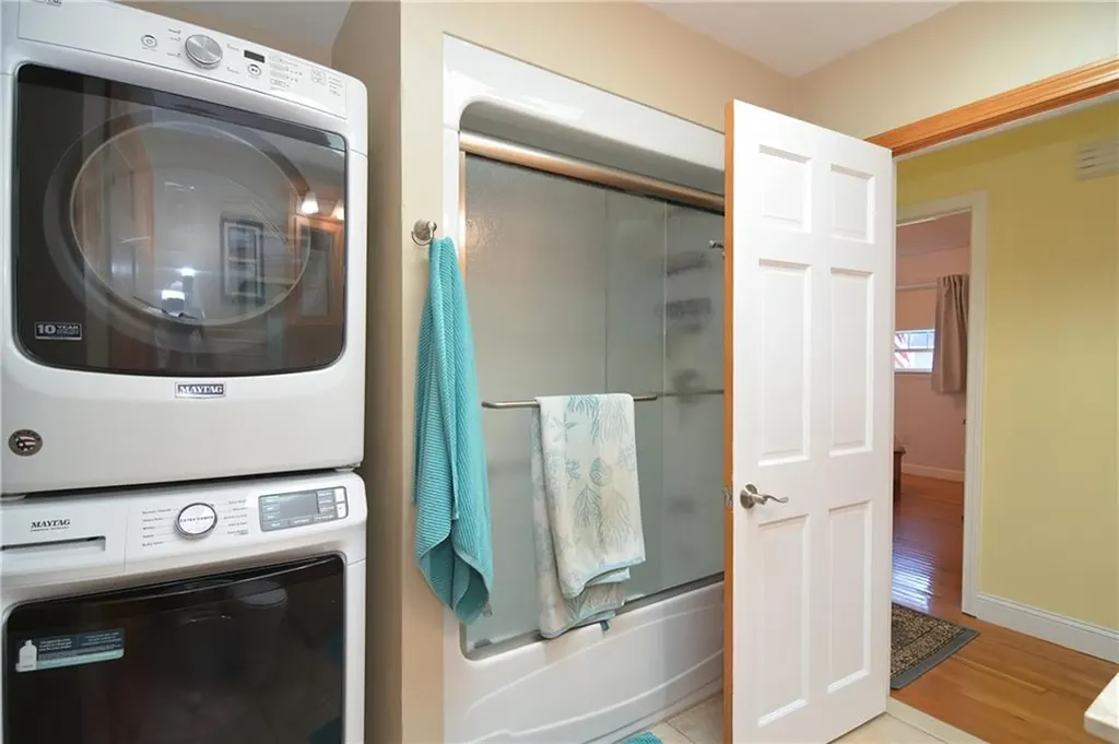 130 Bramble Way Tiverton RI 02878