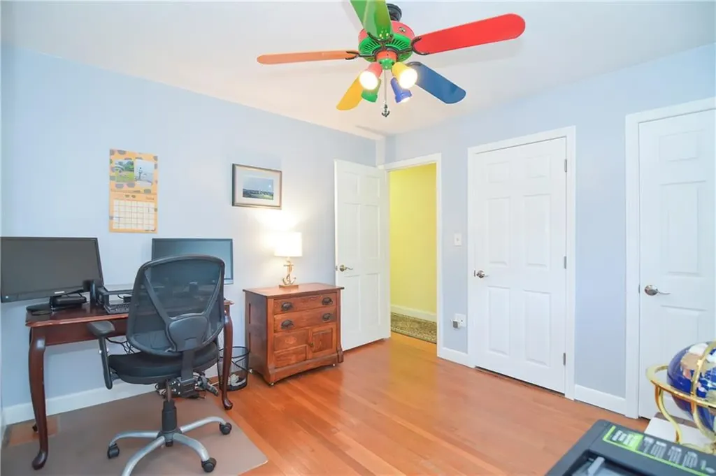 130 Bramble Way Tiverton RI 02878