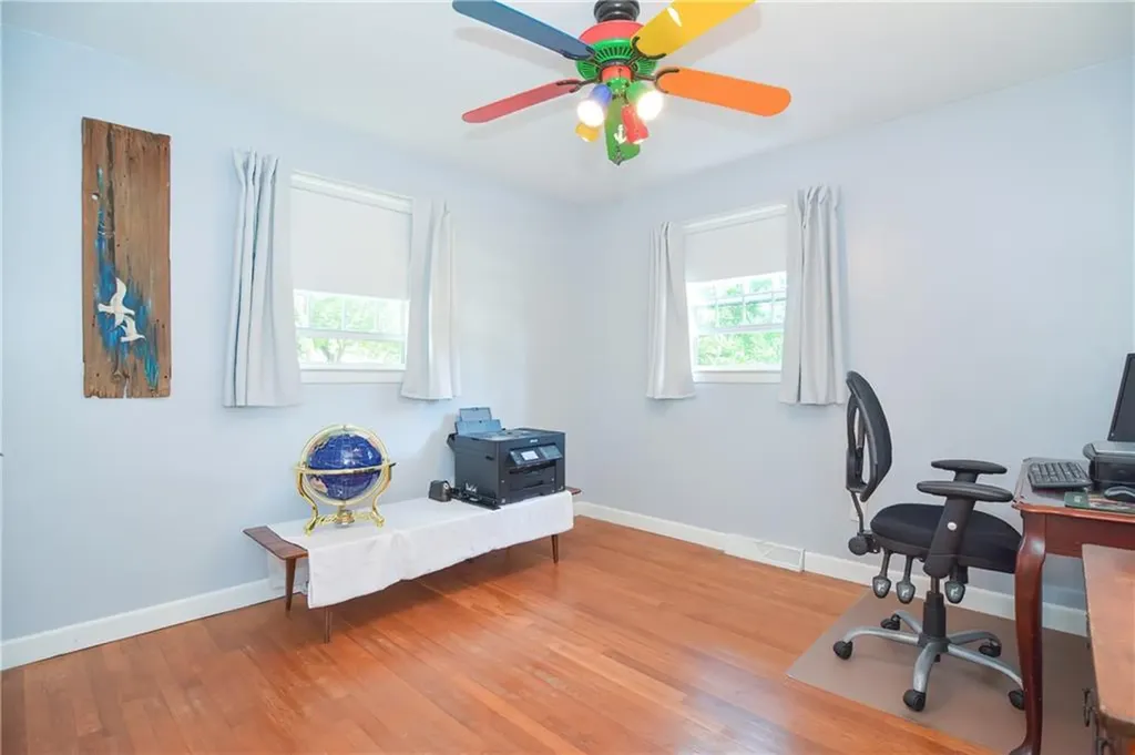 130 Bramble Way Tiverton RI 02878