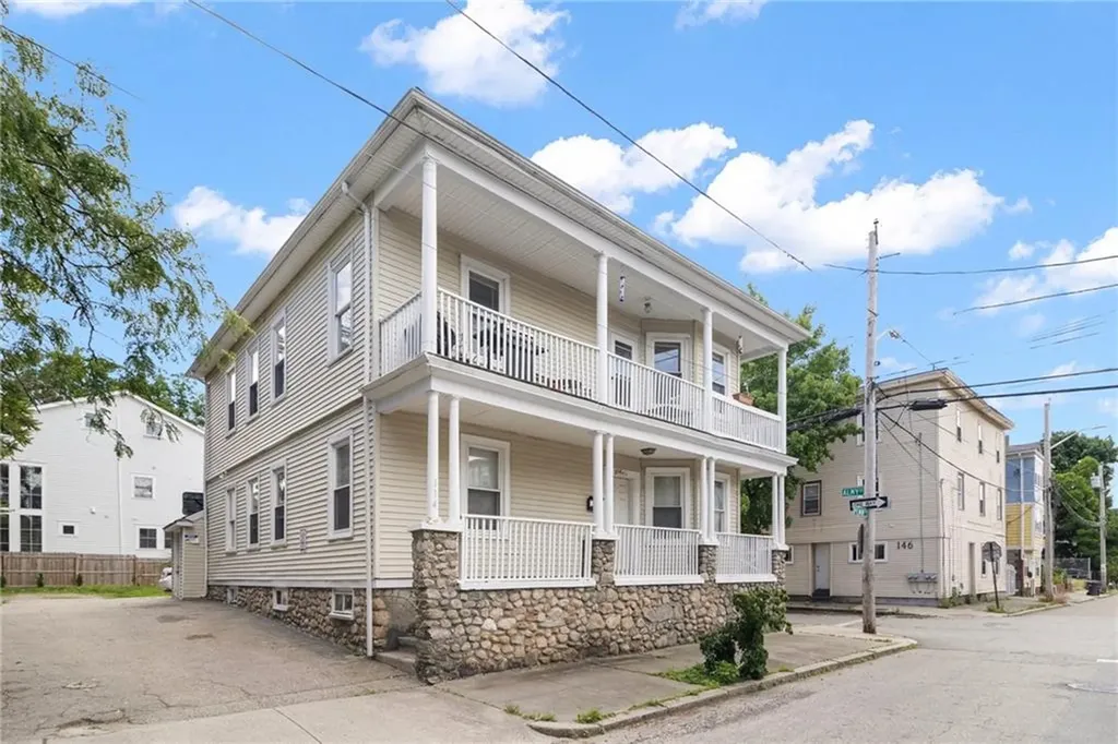 114 Penn Street Providence RI 02909