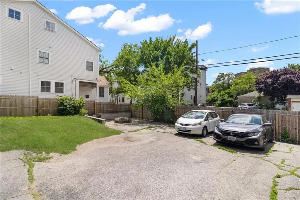 114 Penn Street Providence RI 02909