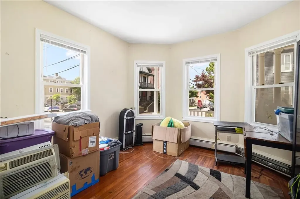 114 Penn Street Providence RI 02909
