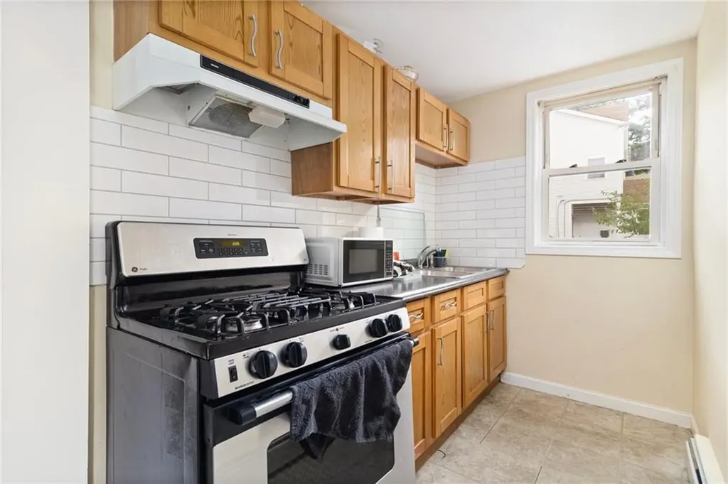 114 Penn Street Providence RI 02909