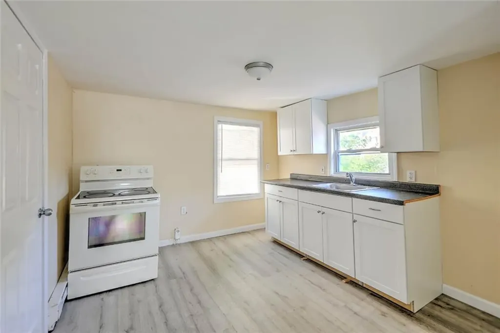 94 Florence Street Providence RI 02909