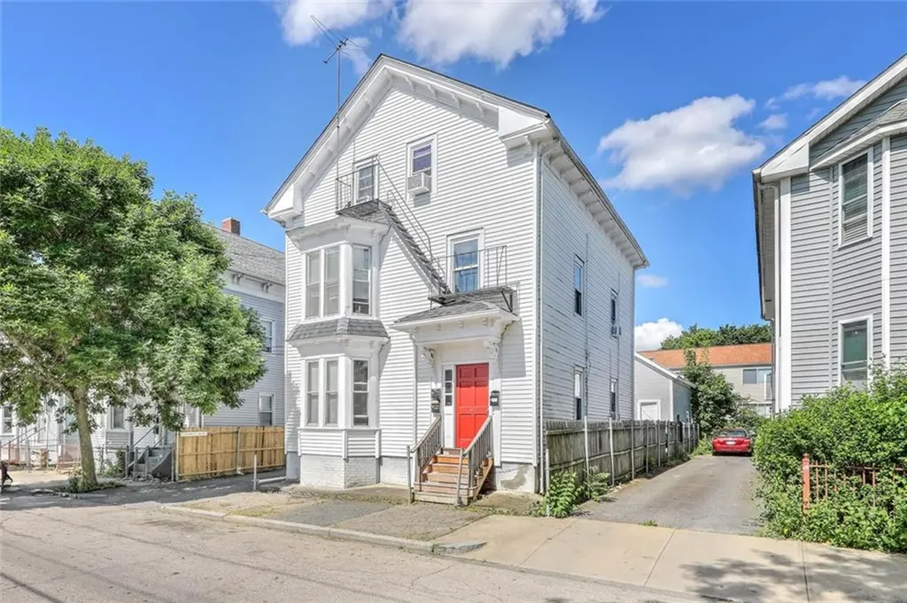 94 Florence Street Providence RI 02909