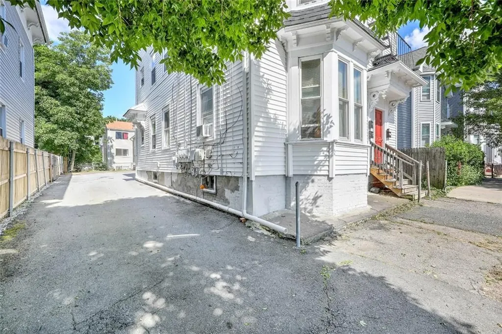 94 Florence Street Providence RI 02909