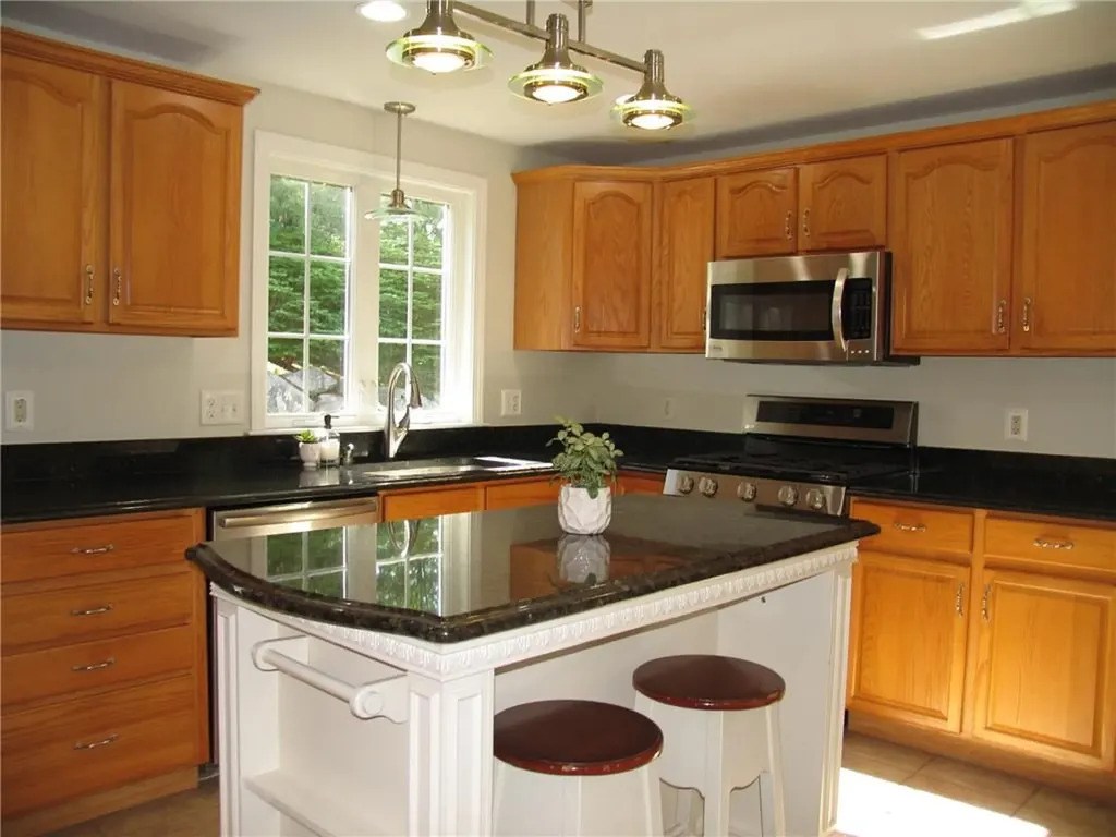 393 Congress Street Woonsocket RI 02895