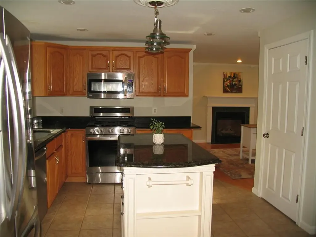 393 Congress Street Woonsocket RI 02895
