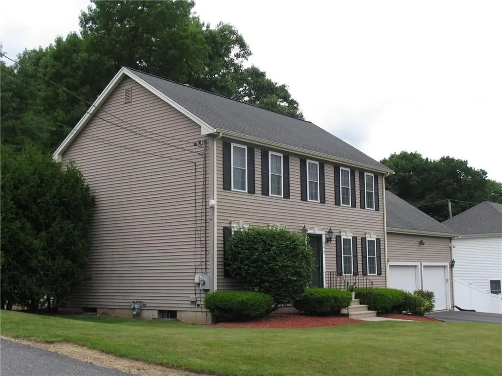 393 Congress Street Woonsocket RI 02895