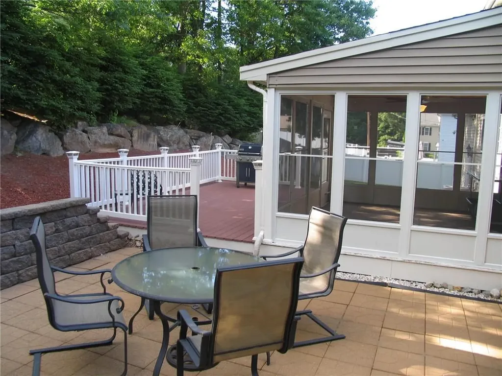 393 Congress Street Woonsocket RI 02895