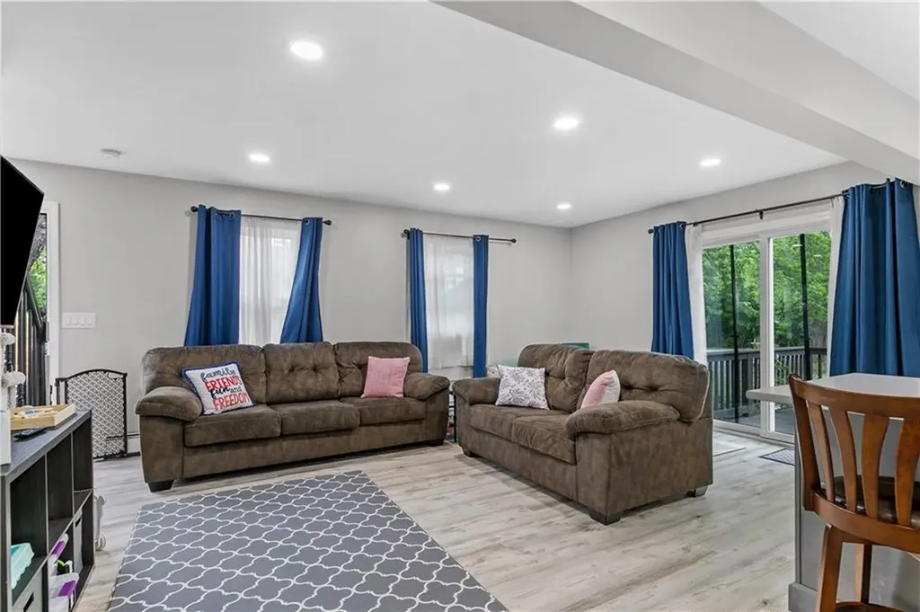 211 Franklin Street Warren RI 02885