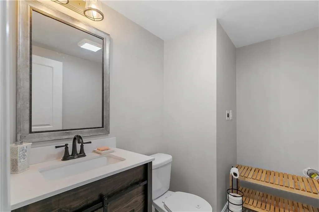 211 Franklin Street Warren RI 02885