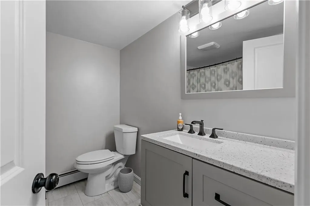 211 Franklin Street Warren RI 02885