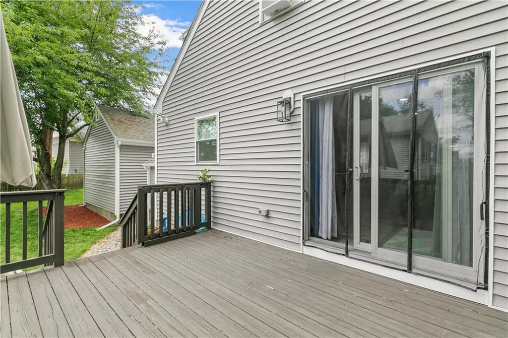 211 Franklin Street Warren RI 02885