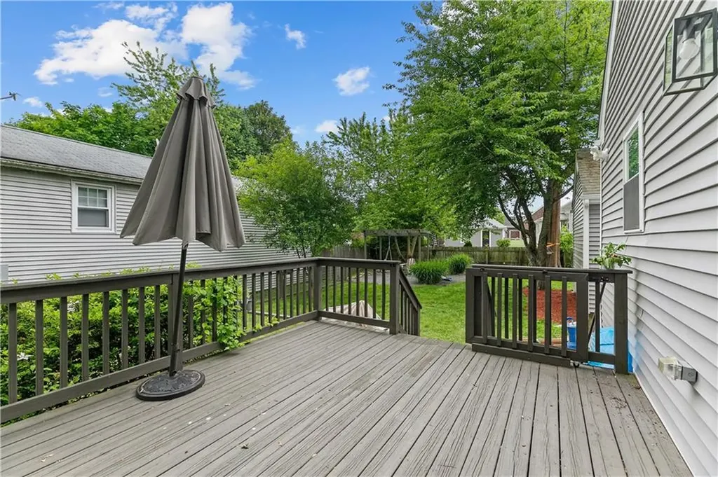 211 Franklin Street Warren RI 02885