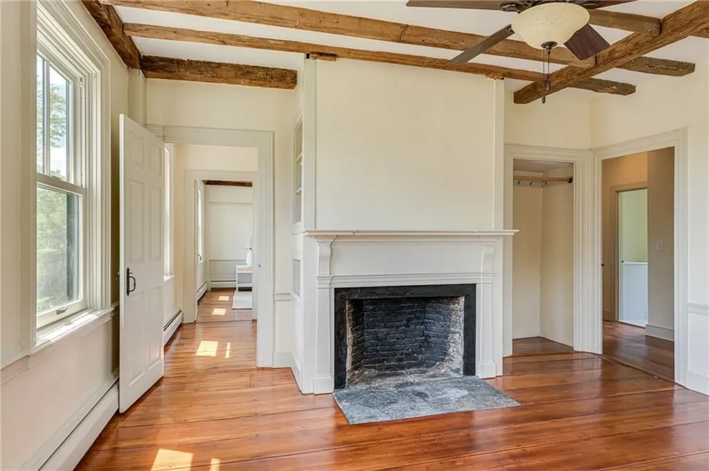 651 Natick Avenue Cranston RI 02921