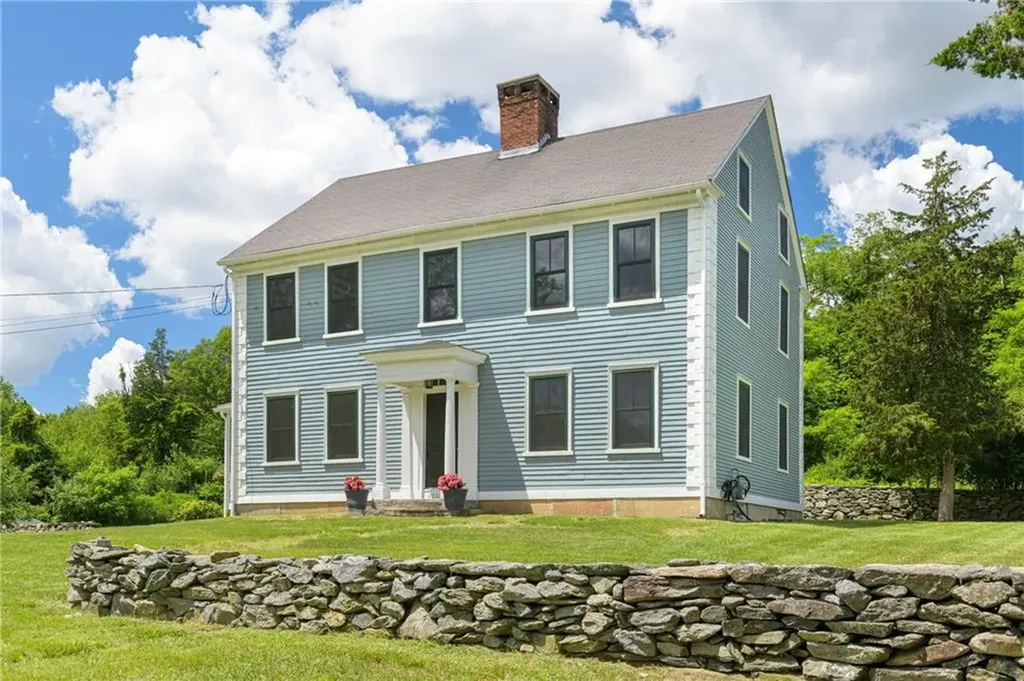 651 Natick Avenue Cranston RI 02921