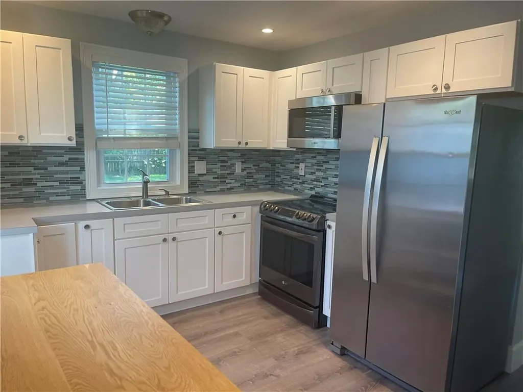 118 Chapmans Avenue Warwick RI 02886