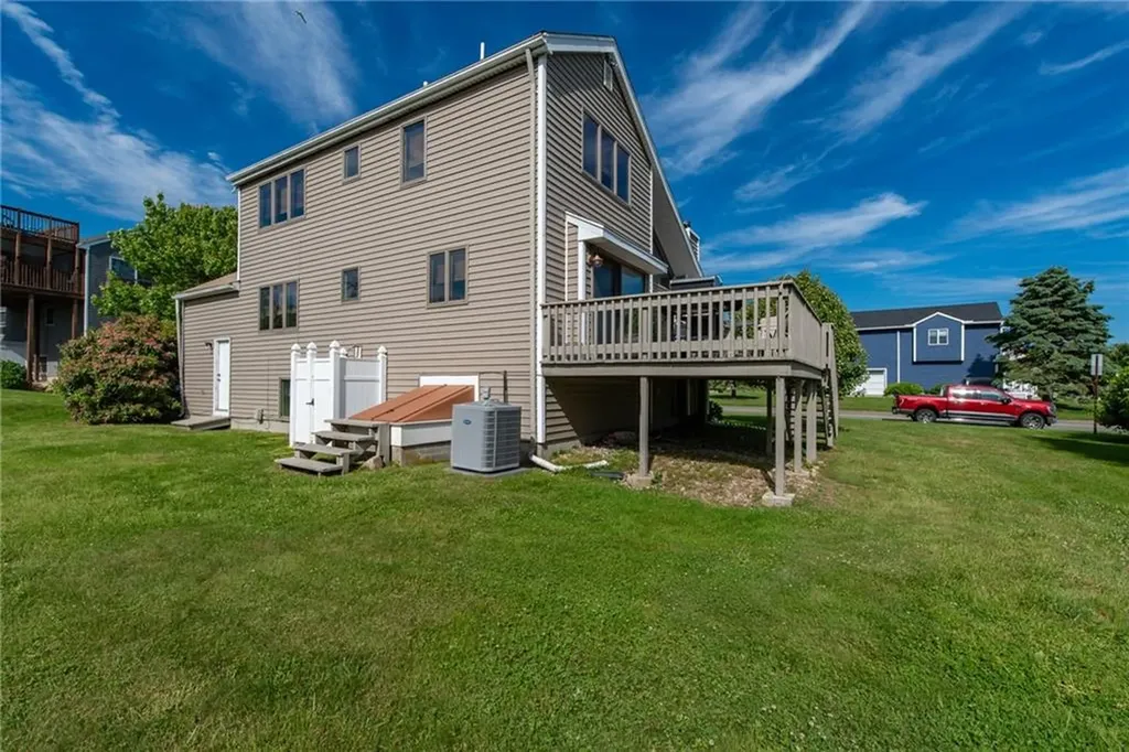 49 White Swan Drive Narragansett RI 02882